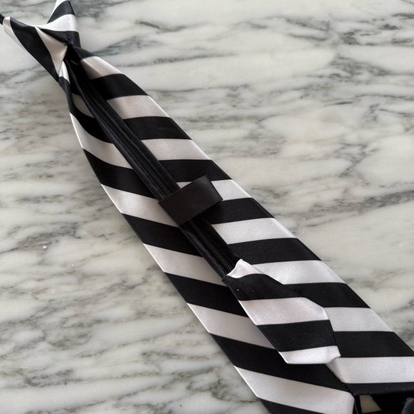 NEW Adjustable Zipper Tie for Women - Picture 5 of 6